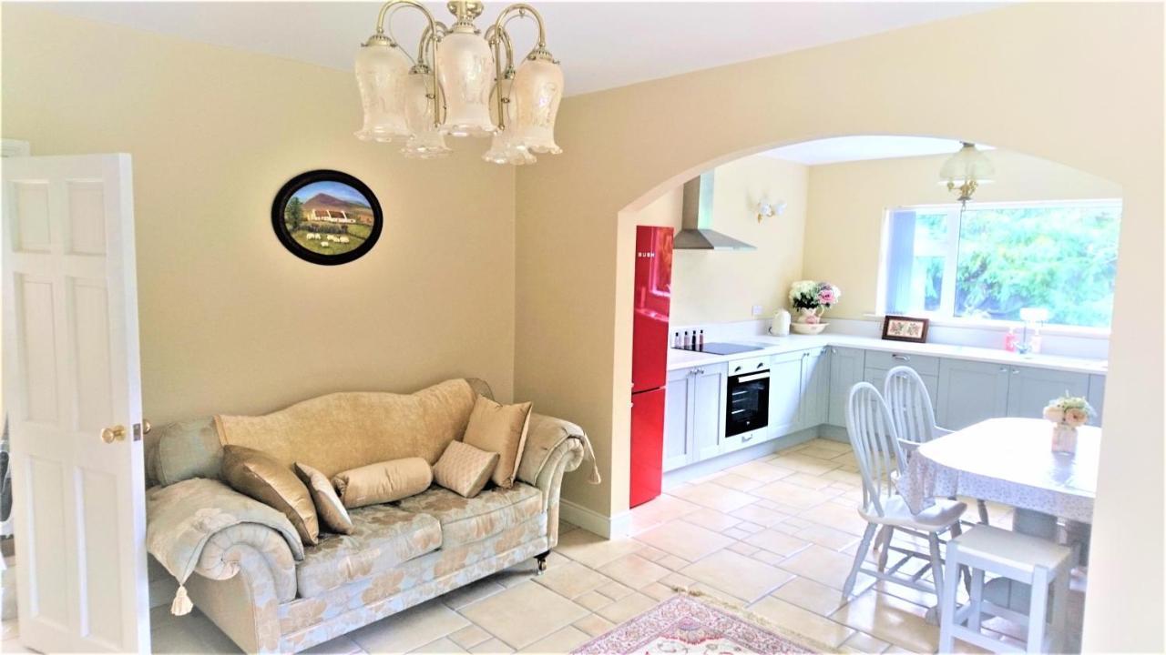 Knocknagore Cottage Gilford Exterior photo